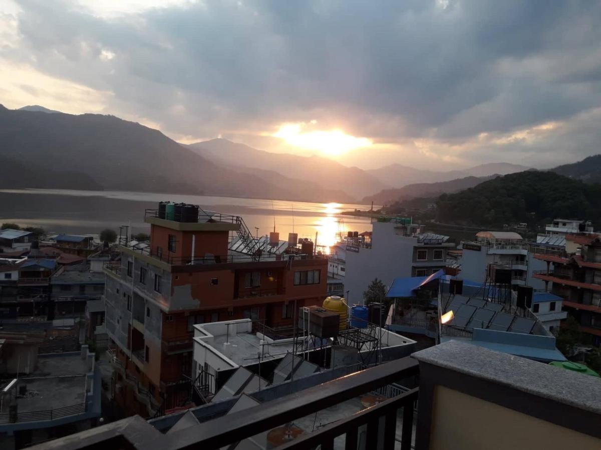 Beli Guest House Pokhara Eksteriør billede