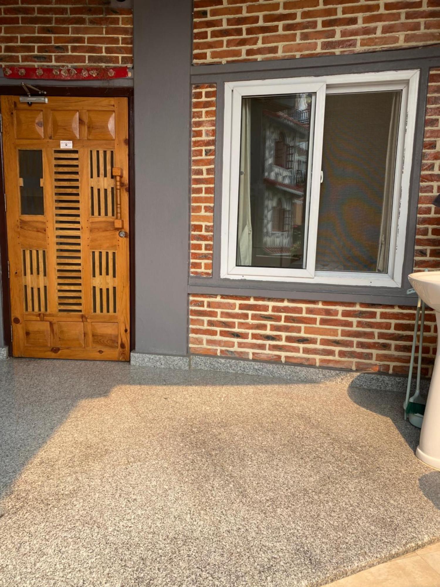Beli Guest House Pokhara Eksteriør billede